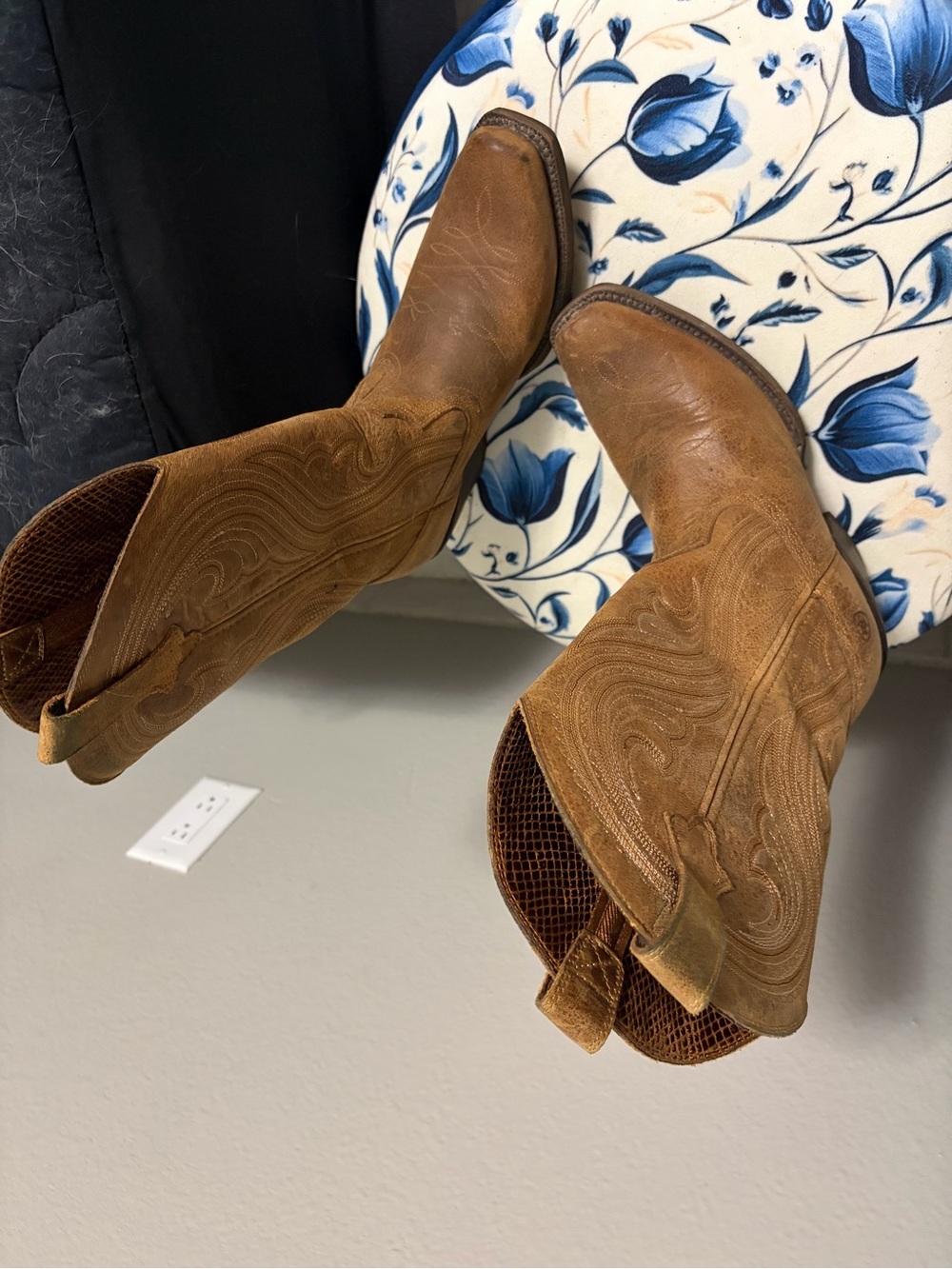 Ariat Brown Leather Western Pull-On Boots